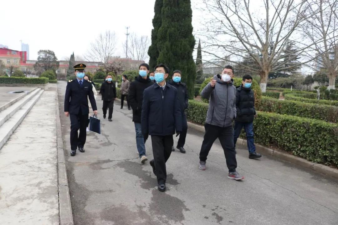 市,國(guó)資委,、,衛(wèi)健,委,領(lǐng)導(dǎo),到,公司,檢查,2月, . 市國(guó)資委、市衛(wèi)健委領(lǐng)導(dǎo)到公司檢查指導(dǎo)防疫工作