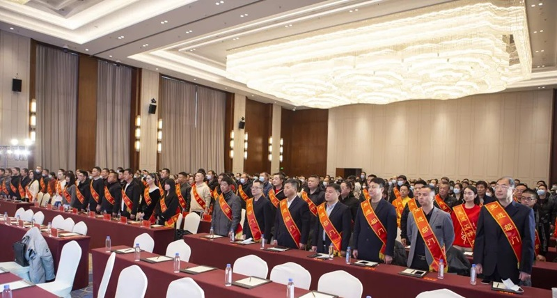 市,供水集,團召,開,2023年,度總,結(jié)表,彰大,會, .  市供水集團召開2023年度總結(jié)表彰大會